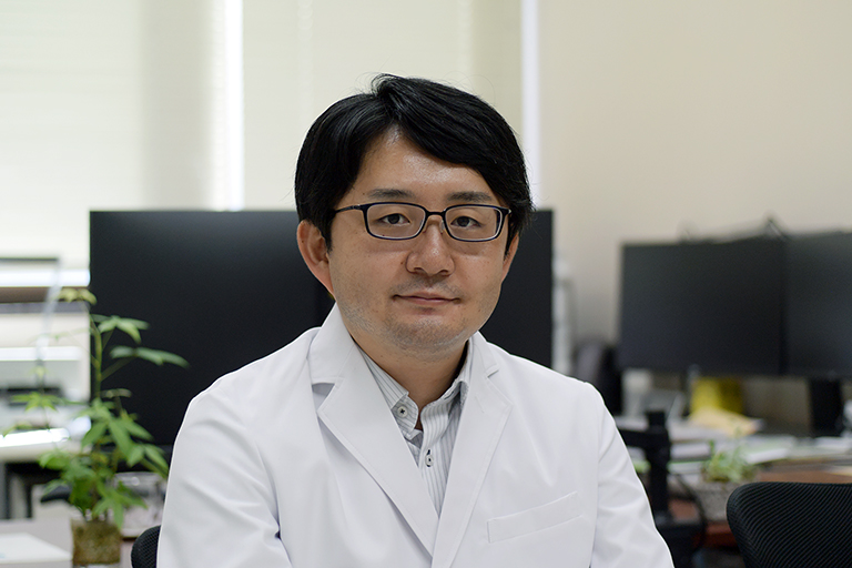徳島大学　ポストLEDフォトニクス研究所 南川 丈夫 准教授